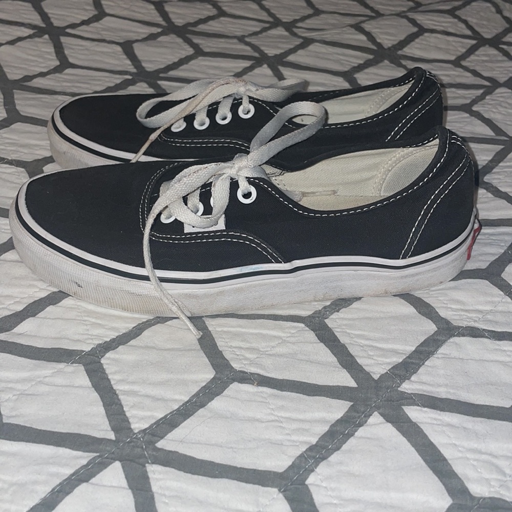VANS - The Heritage Shoe that Started It All, The Authentic